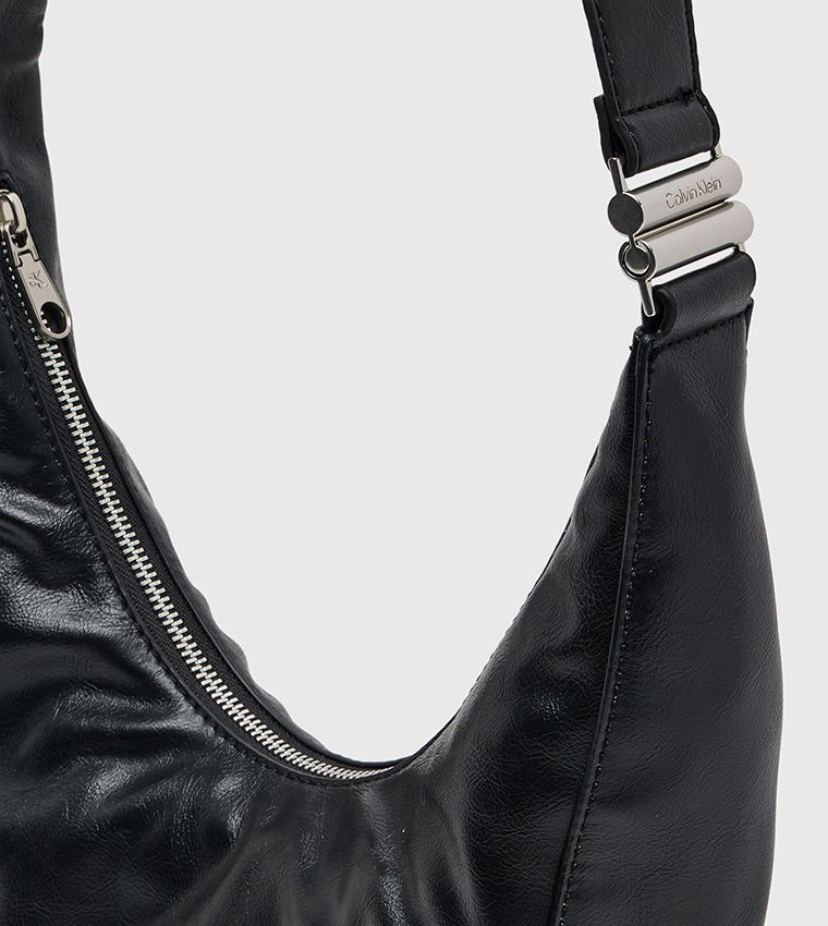 شنطة كتف بمشبك 