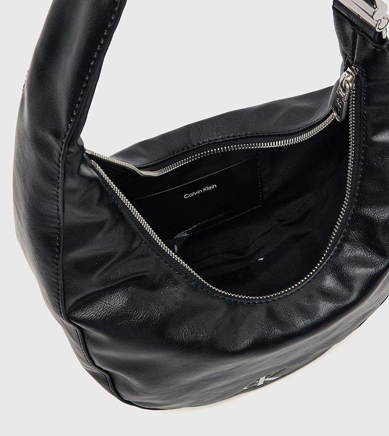 شنطة كتف بمشبك 