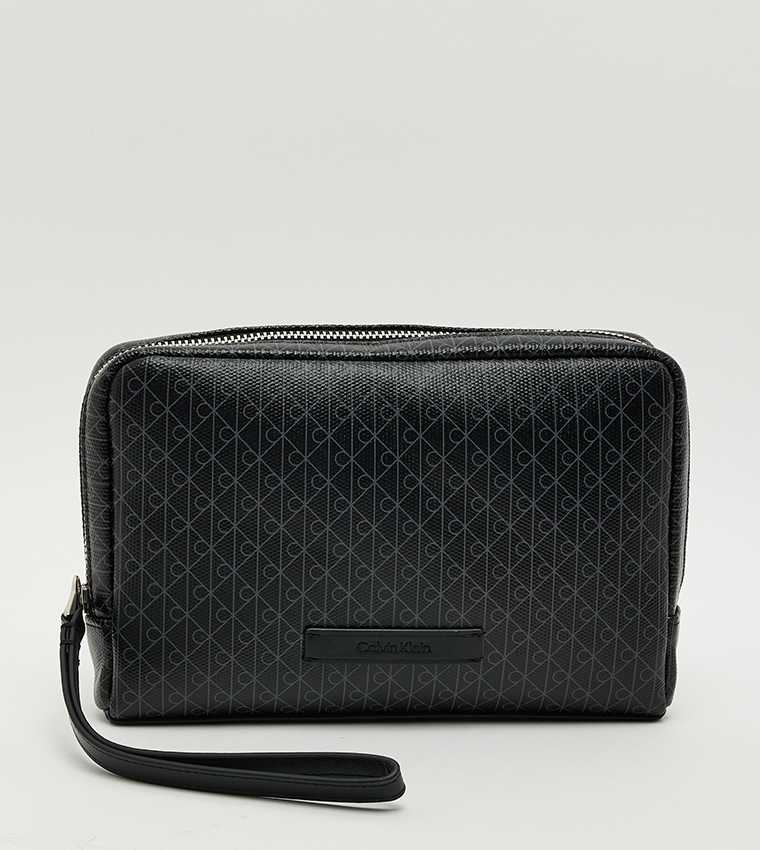 باوتش بسحاب وطبعة مونوغرام 