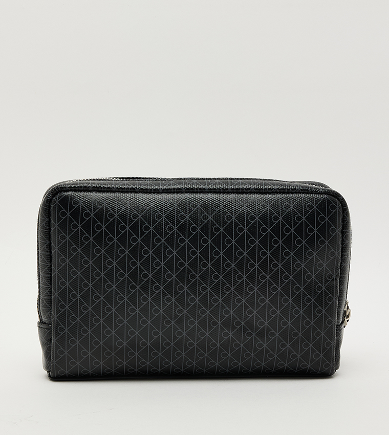 باوتش بسحاب وطبعة مونوغرام 