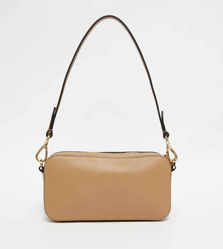 شنطة كاميرا بشعار وسحاب 