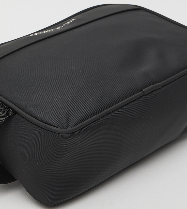 Logo Detail Zippered Toiletry Bag