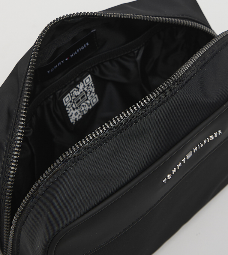 Logo Detail Zippered Toiletry Bag