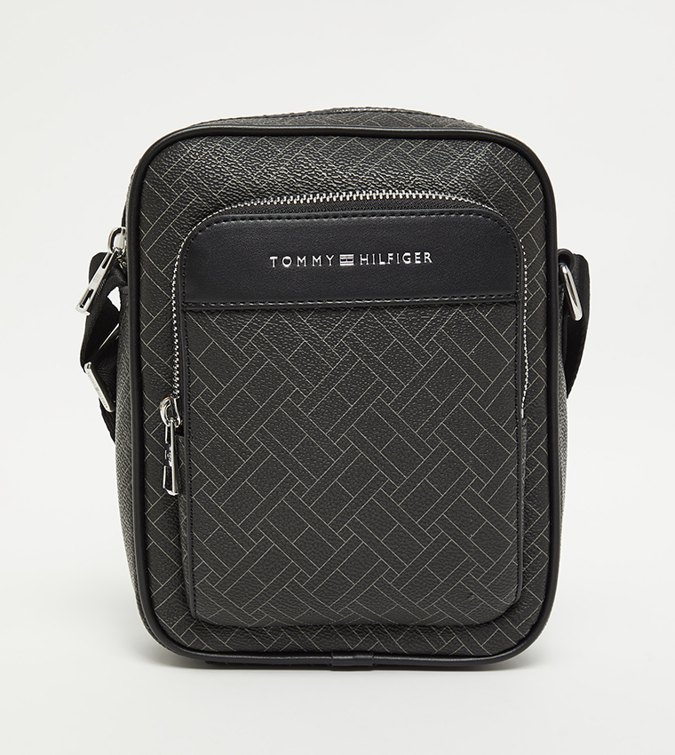 Tommy Hilfiger  Cross Body & Sling Bags - BLACK Cross Body & Sling Bags
