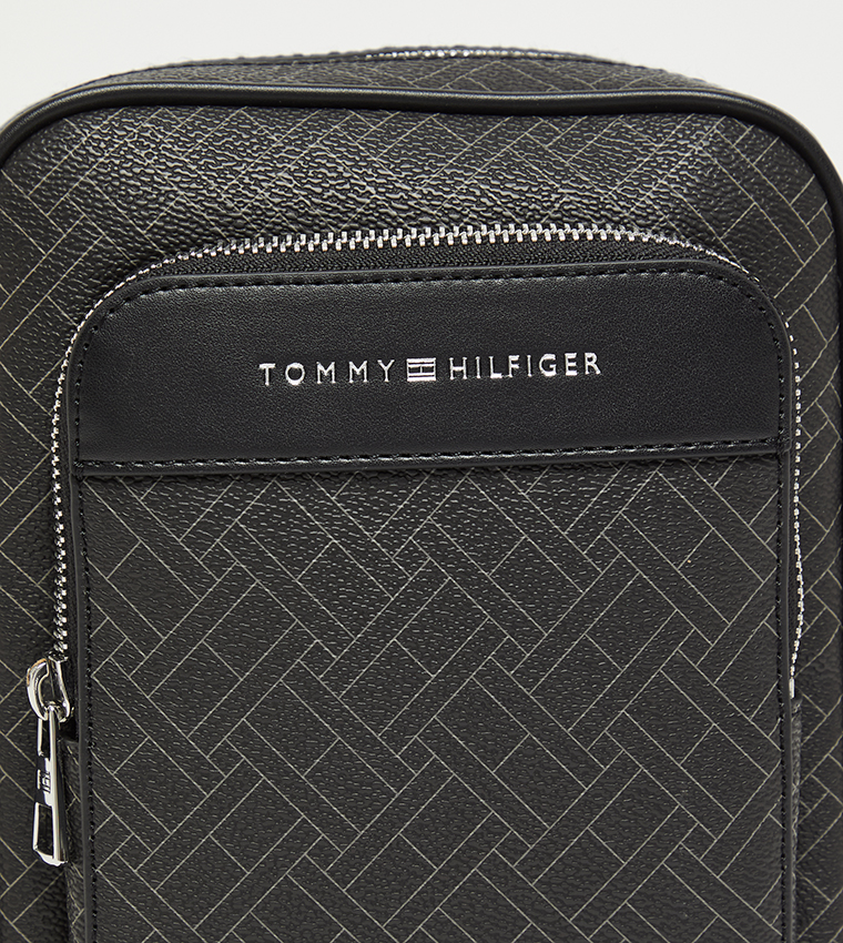 Tommy Hilfiger  Cross Body & Sling Bags - BLACK Cross Body & Sling Bags
