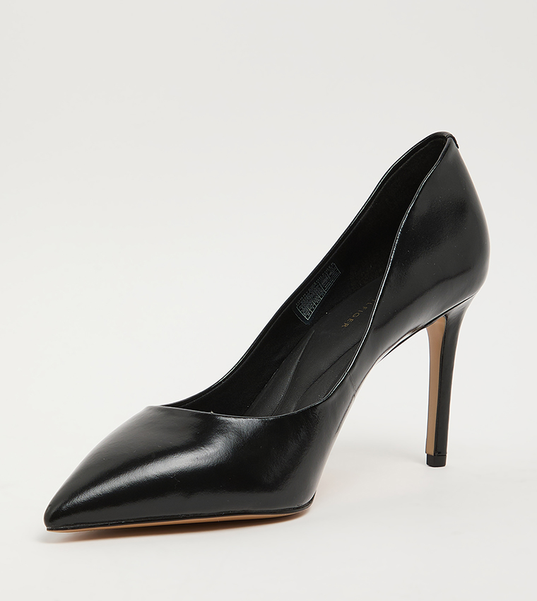 Essential Pointed Toe Pumps