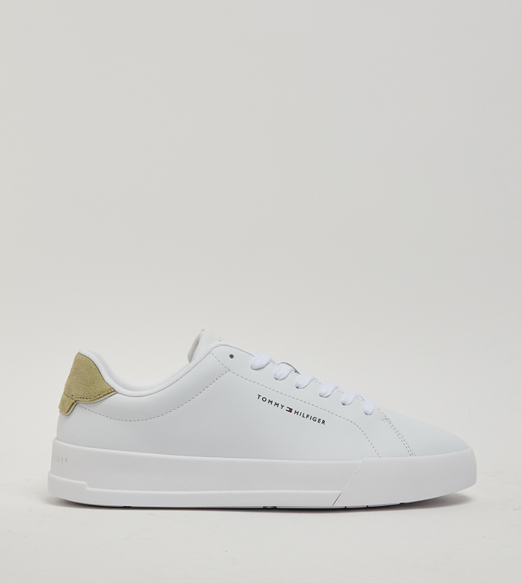 سنيكرز برباط بطبعة شعار