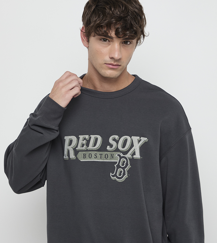 سويتشيرت بطبعة وقبة مستديرة 