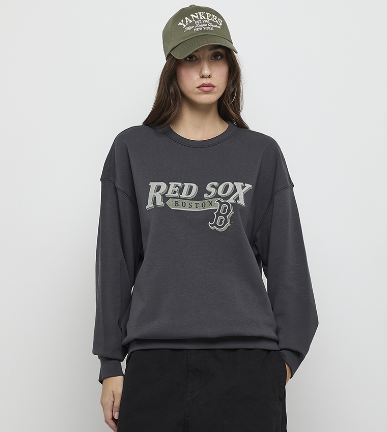 سويتشيرت بطبعة وقبة مستديرة 