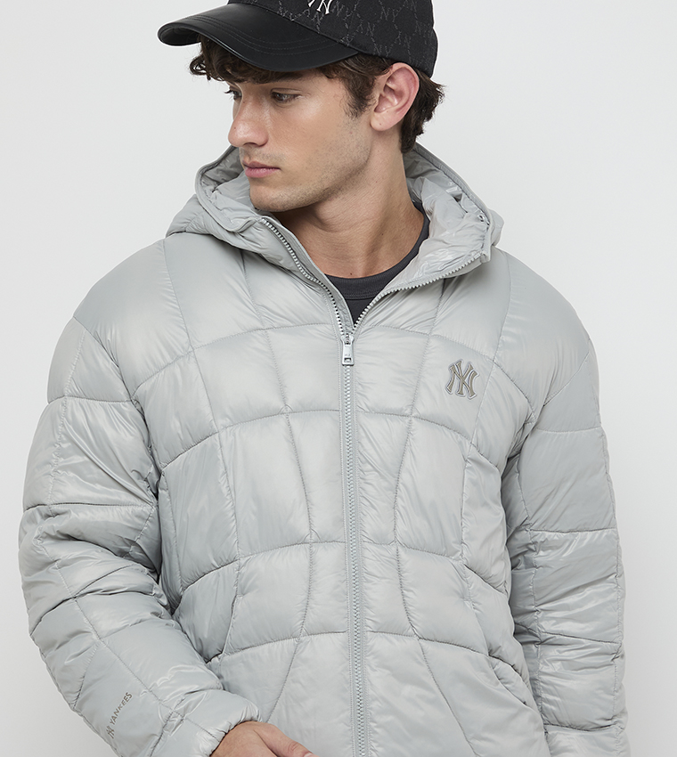 Zippered Long Sleeves Hooded Puffer Jacket