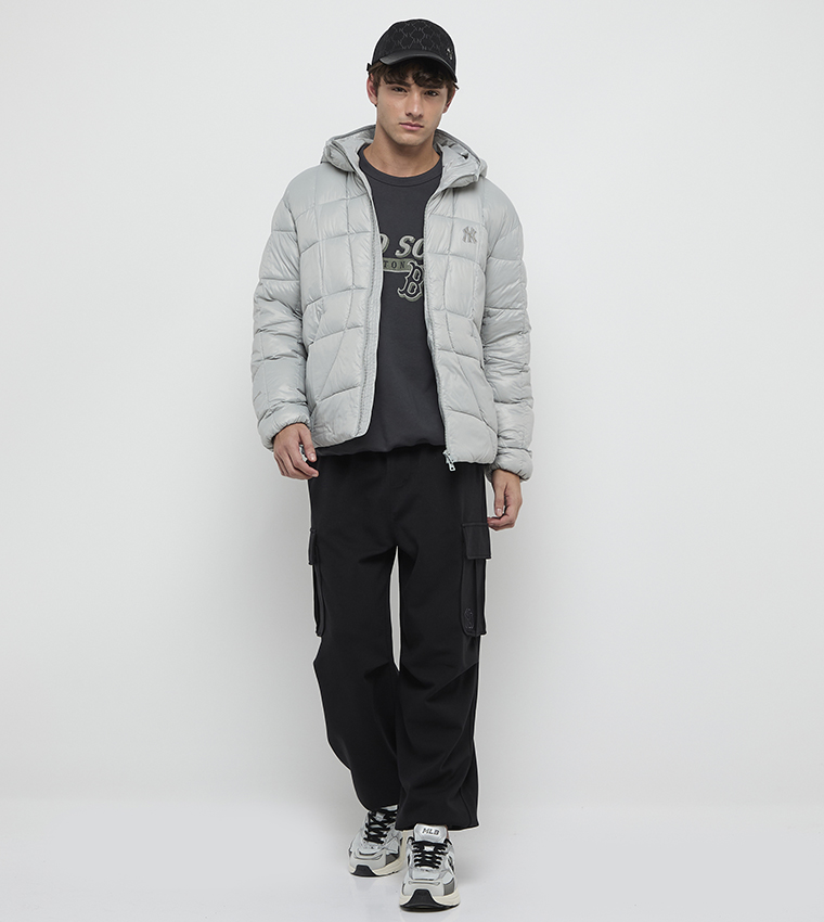 Zippered Long Sleeves Hooded Puffer Jacket