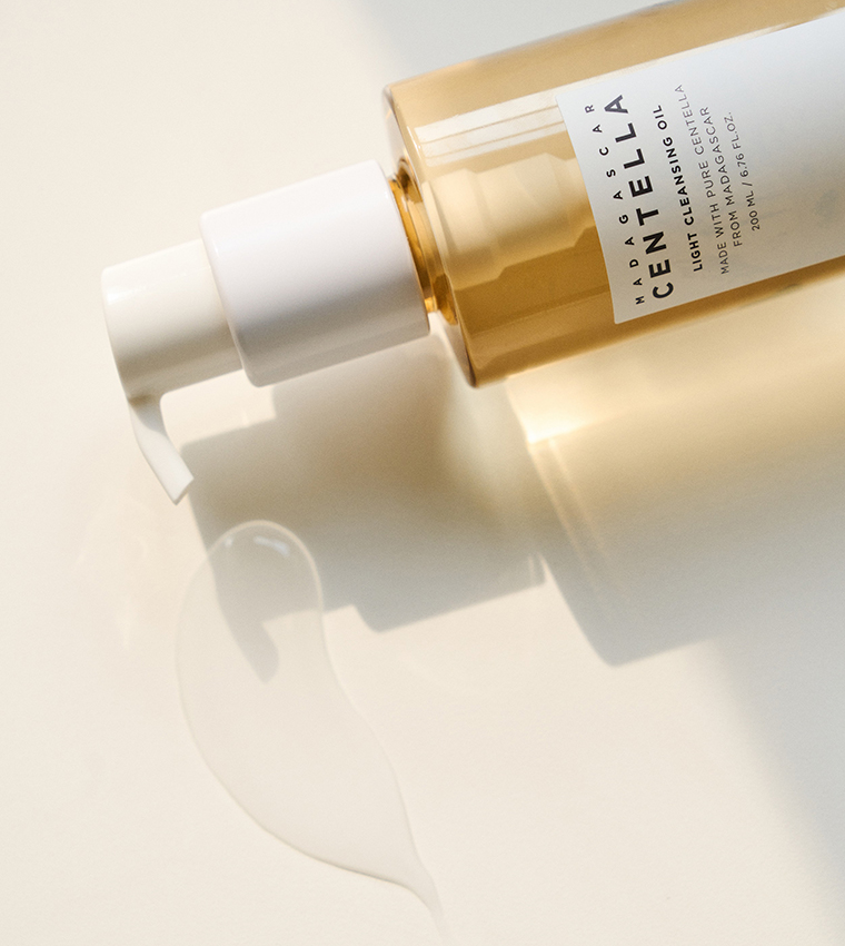 Madagascar Centella Light Cleansing Oil, 30ml