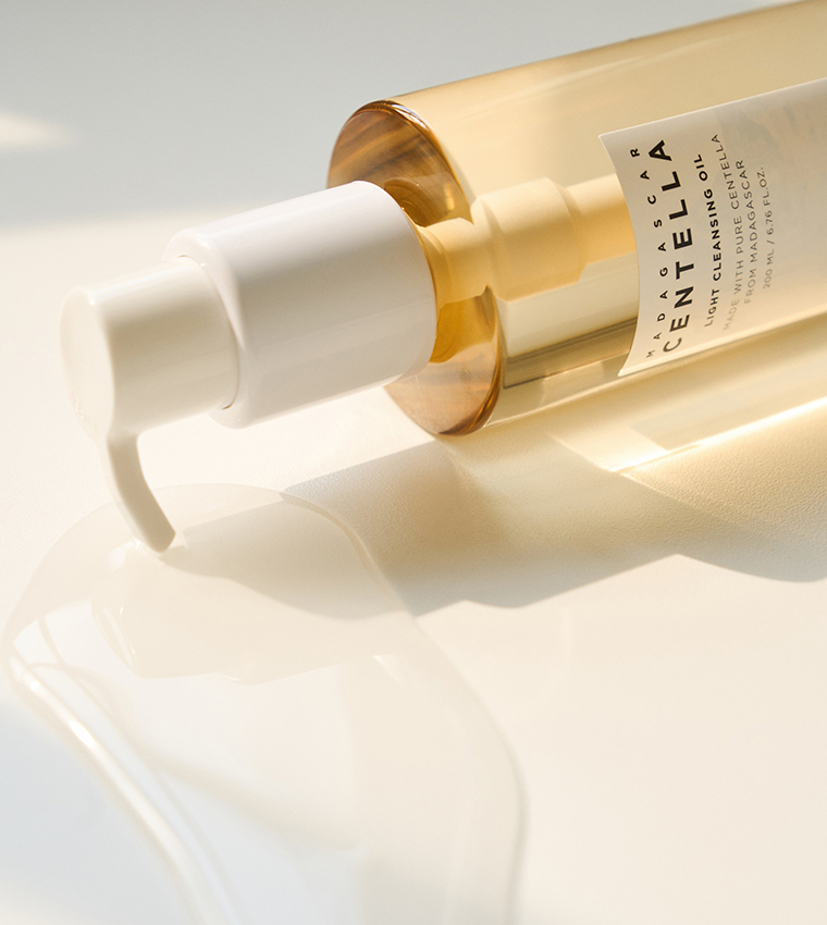 Madagascar Centella Light Cleansing Oil, 30ml