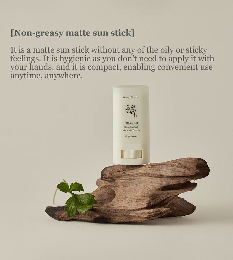 Mugwort and Camelia Matte Sun Stick - SPF 50+, 18g