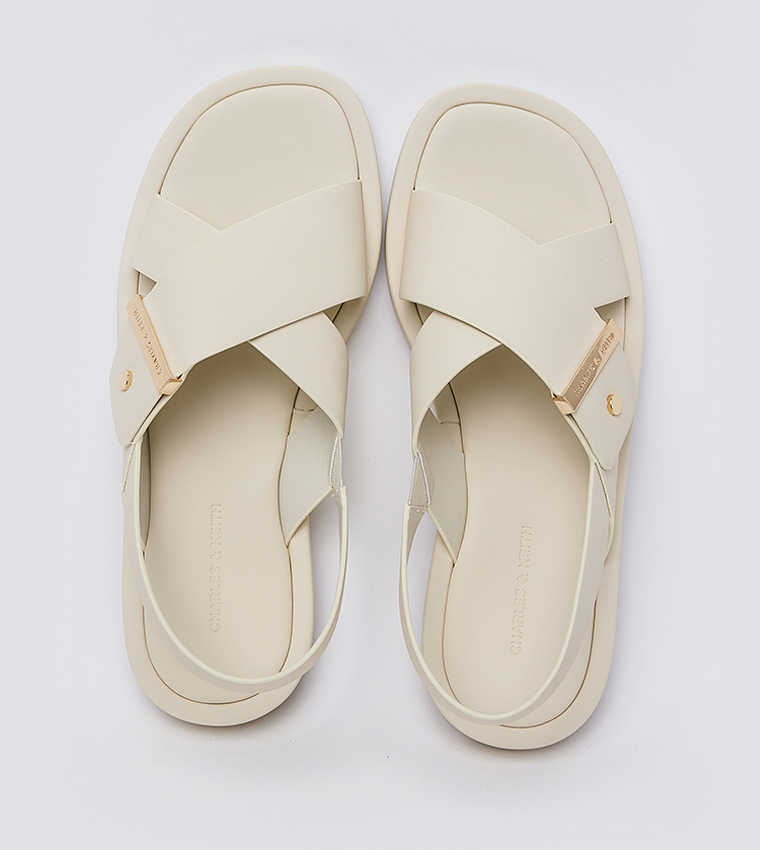 تشارلز آند كيث  الصنادل المسطحة - لون طبشوري  Flat Sandals