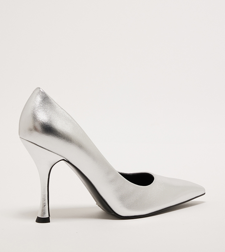 حذاء كعب ميتاليك 