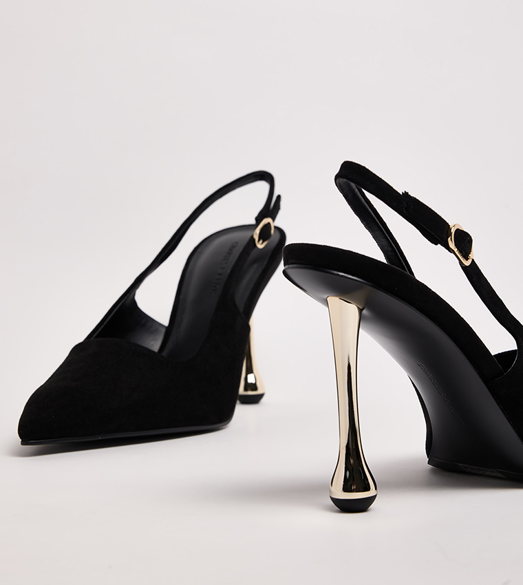 حذاء كعب بحزام خلفي