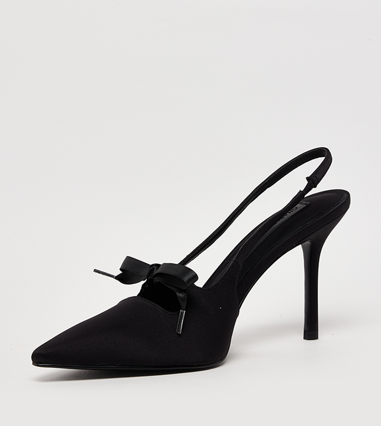 حذاء كعب بحزام خلفي وربطة ساتان بمقدمة مدببة