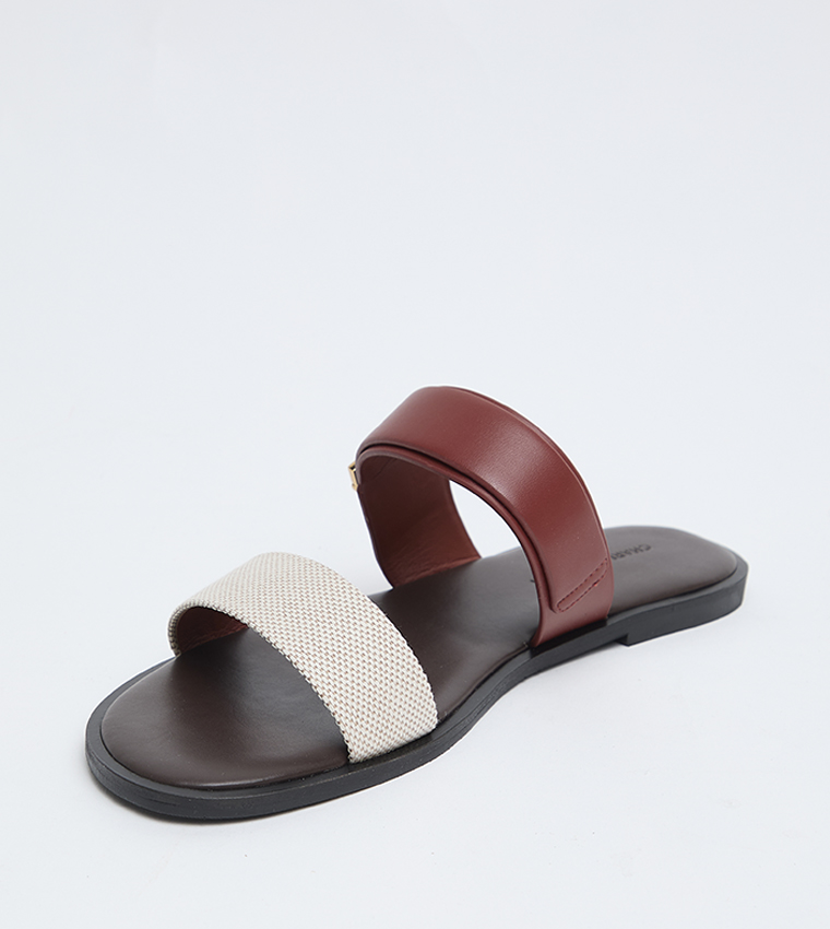 تشارلز آند كيث  الصنادل المسطحة - متعدد Flat Sandals