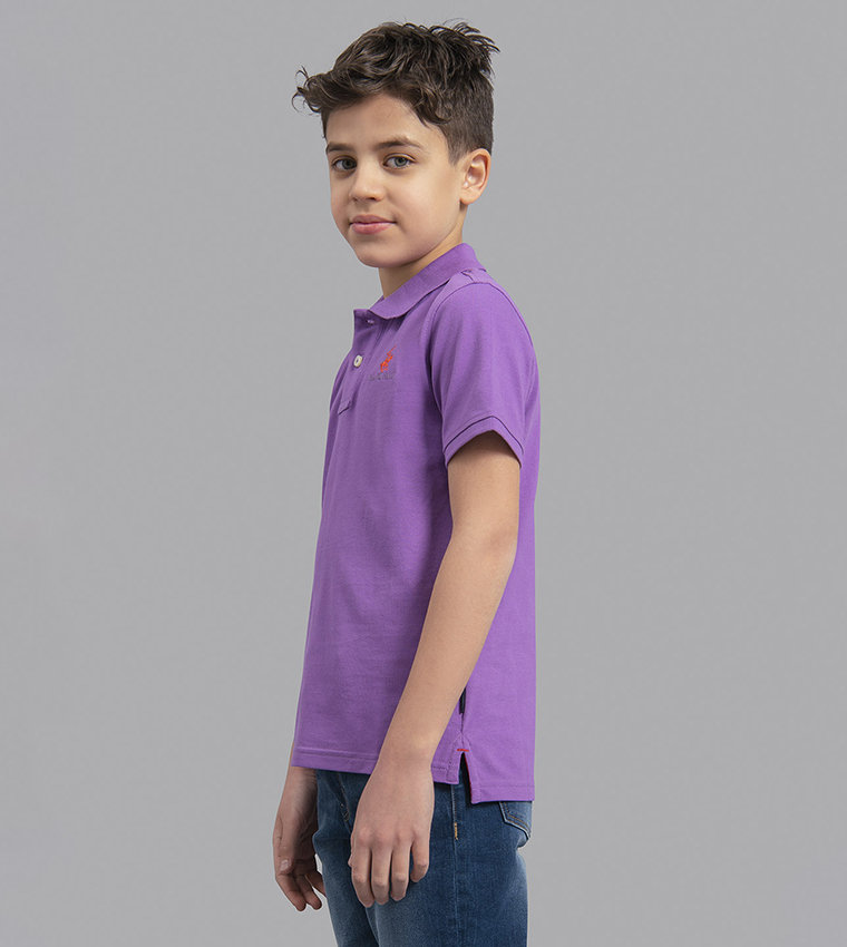 تيشيرت بطبعة 