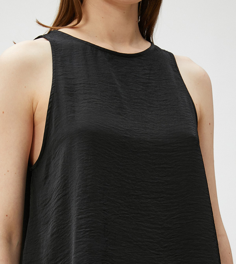 Solid Halterneck Top