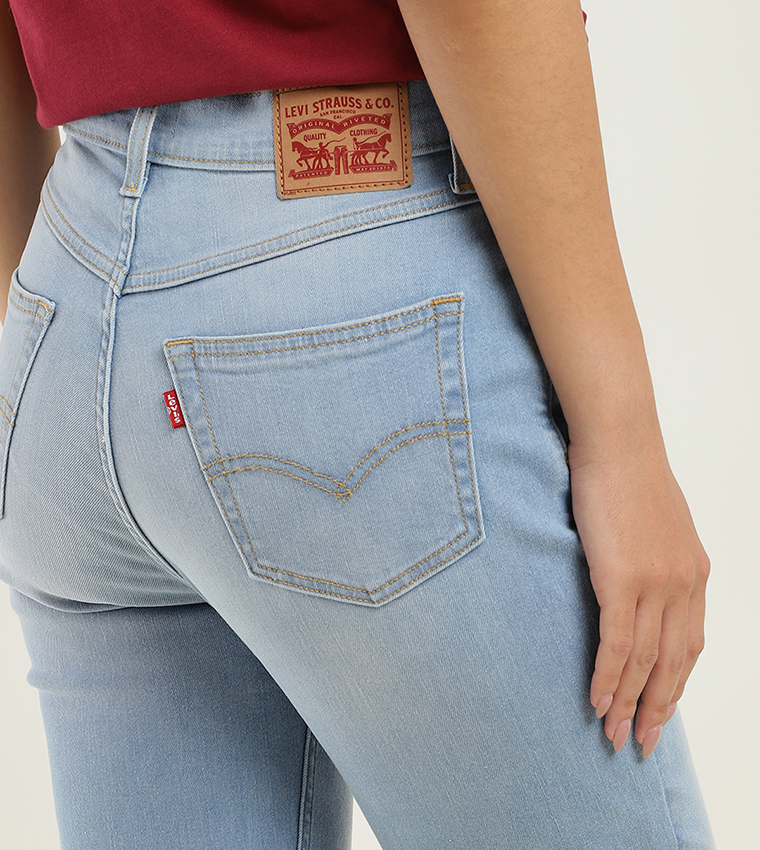 High Rise 80's New Mom Relaxed Tapered Fit Jeans