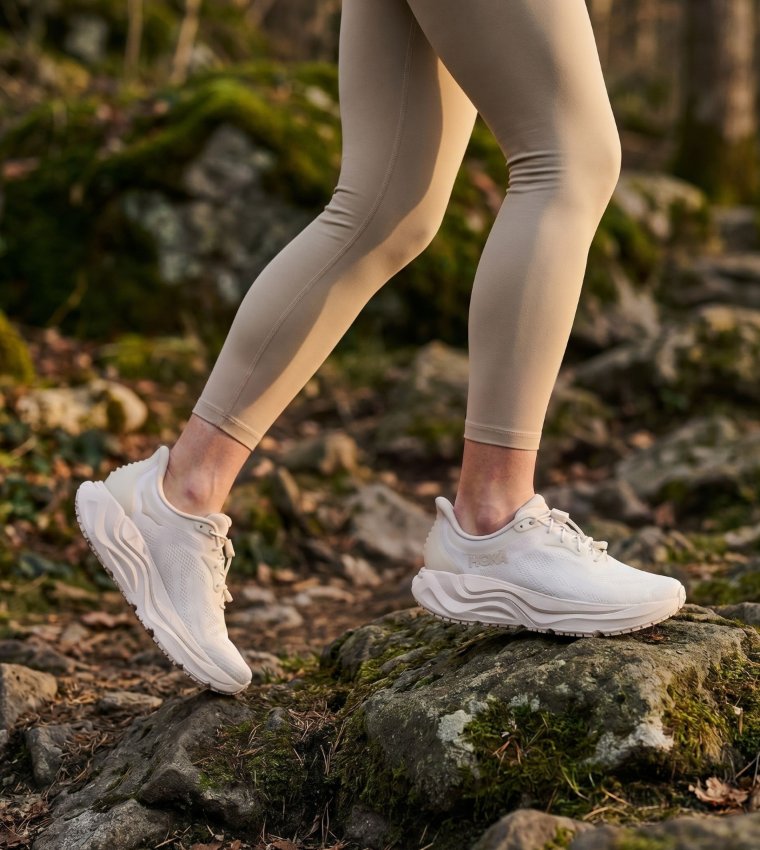 ARAHI SR Textured Running Shoes
