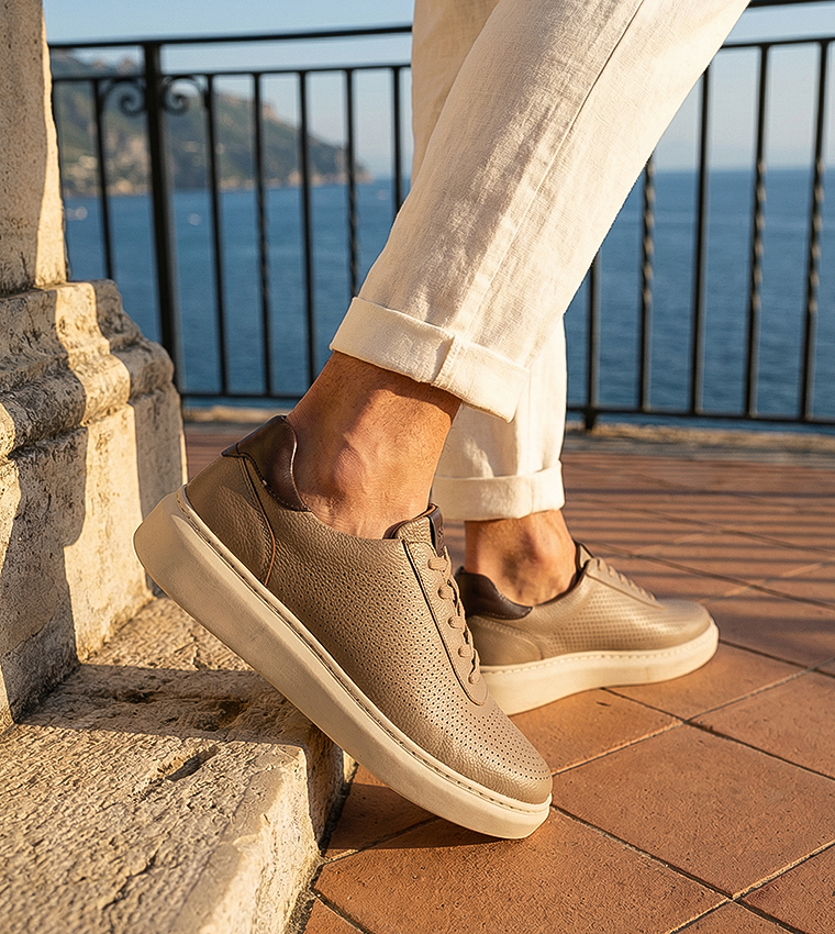 Textured Round Toe Lace-Up Sneakers