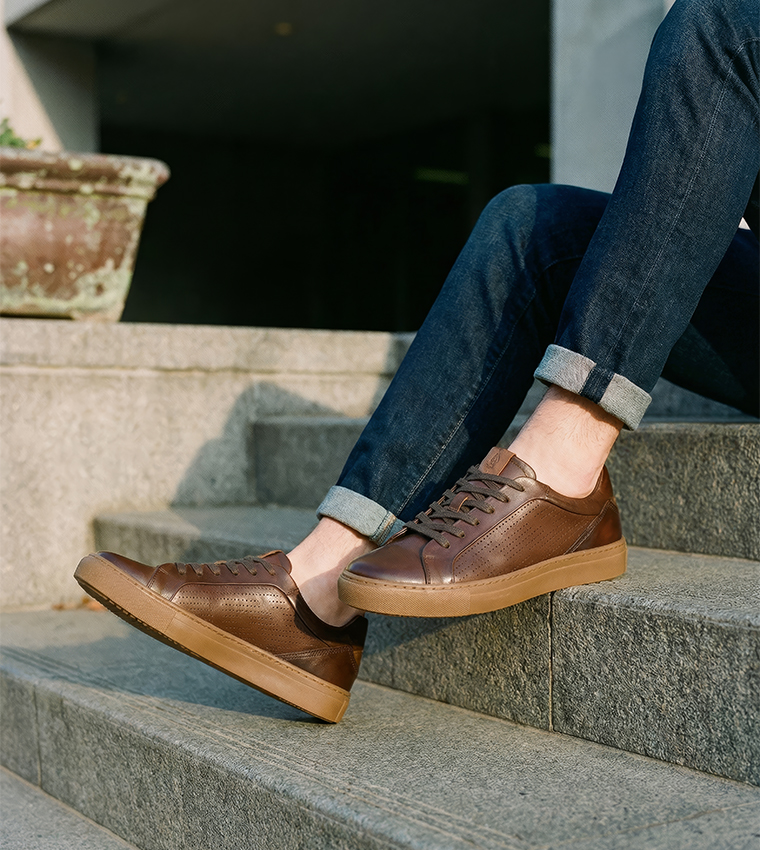 STOCK Solid Lace-Up Shoes