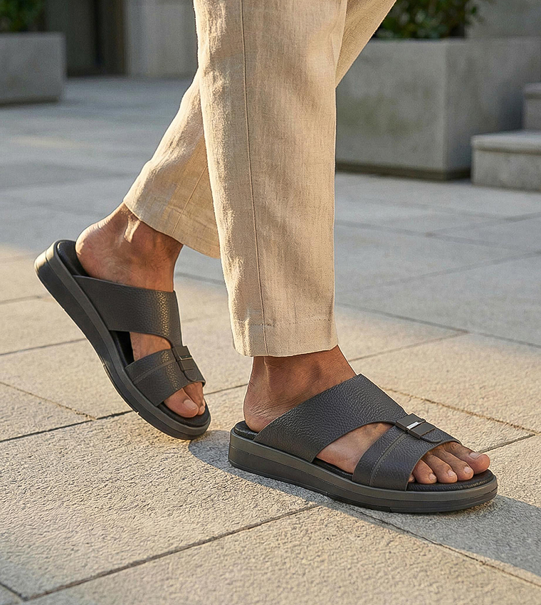 ARVCS HV 02 Textured Arabic Sandals