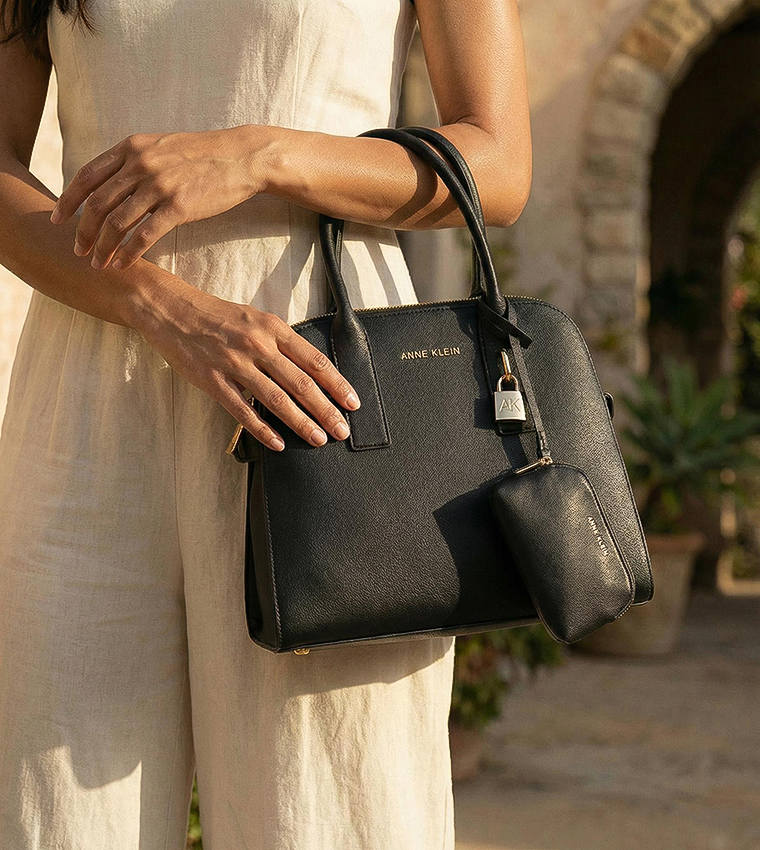 شنطة ساتشل بشعار مع محفظة 