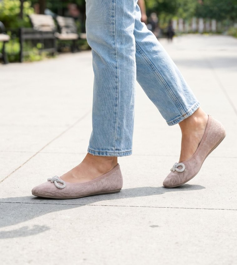 CLEO POINT Brooch Detail Knitted Slip-on Shoes