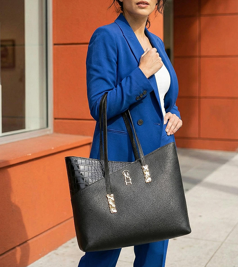 BELIOT-C Logo Detail Shoulder Bag