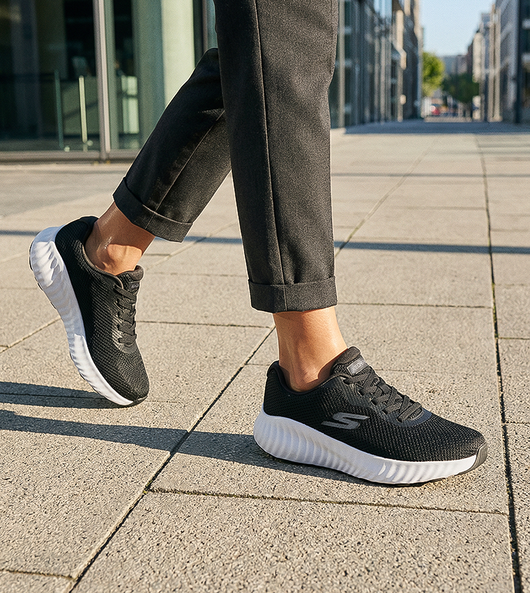 GO RUN NOW Lace-Up Shoes