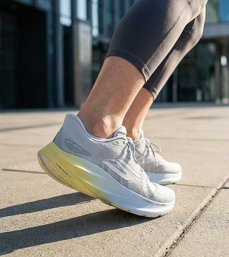 SKX AERO SPARK Running Shoes