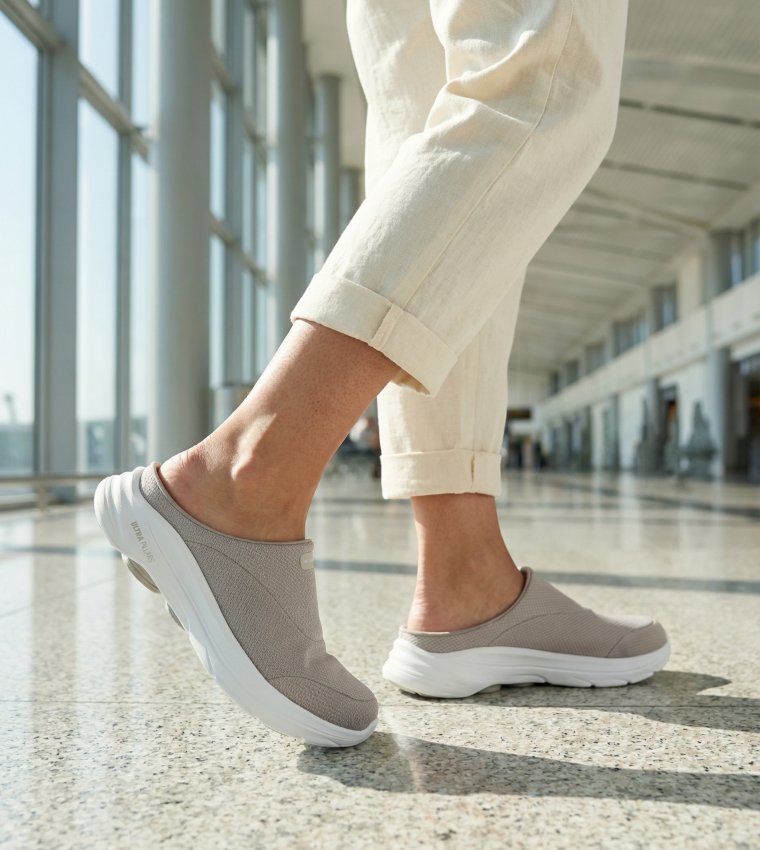 GO WALK 8 Logo Detail Slip-On Shoes