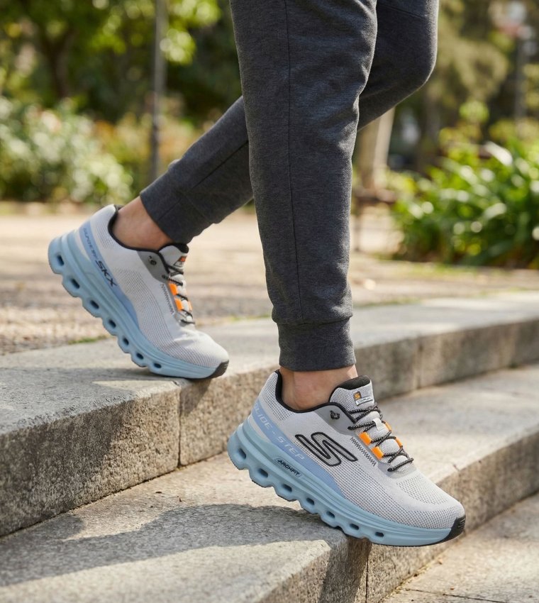 GO RUN GLIDE-STEP ARCH FIT Textured Lace-Up Shoes