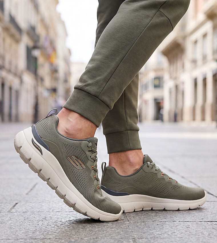 ARCH FIT SUMMITS Lace-Up Sneakers