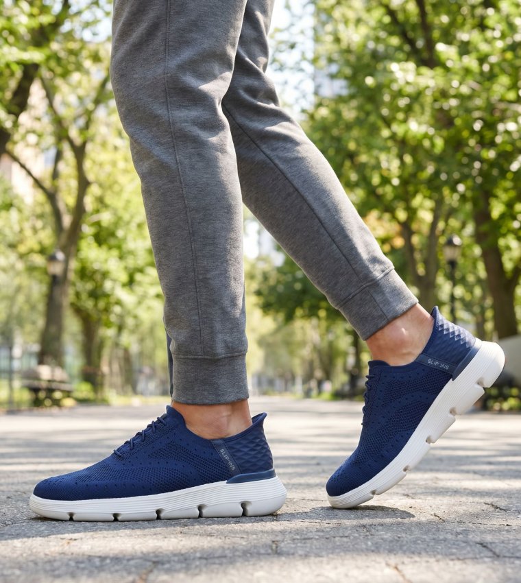 GARZA Round Toe Slip-On Shoes