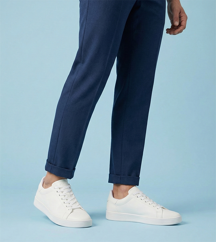 سنيكرز برباط