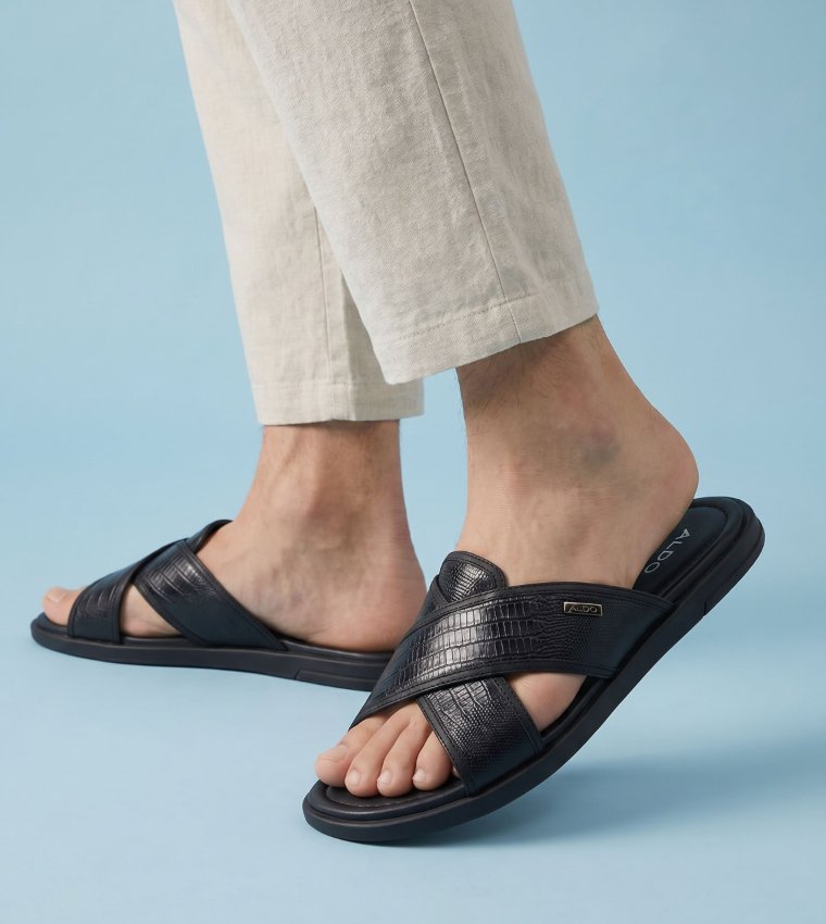OLINO Criss-Cross Flat Sandals
