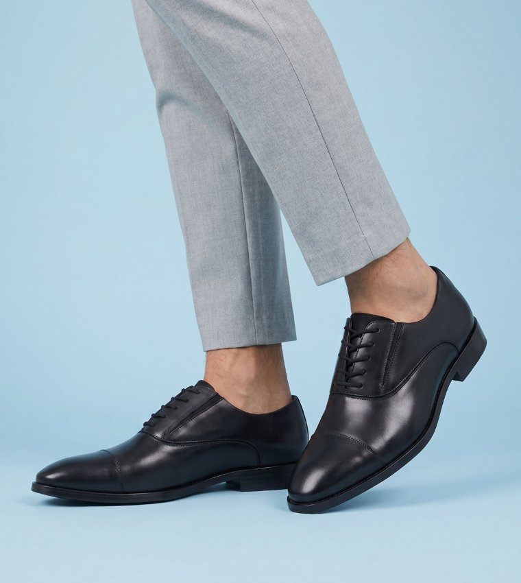 PAXLEY Lace-Up Oxford Shoes