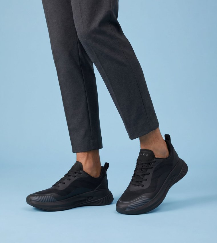 PILLOW Color Block Low-Top Sneakers