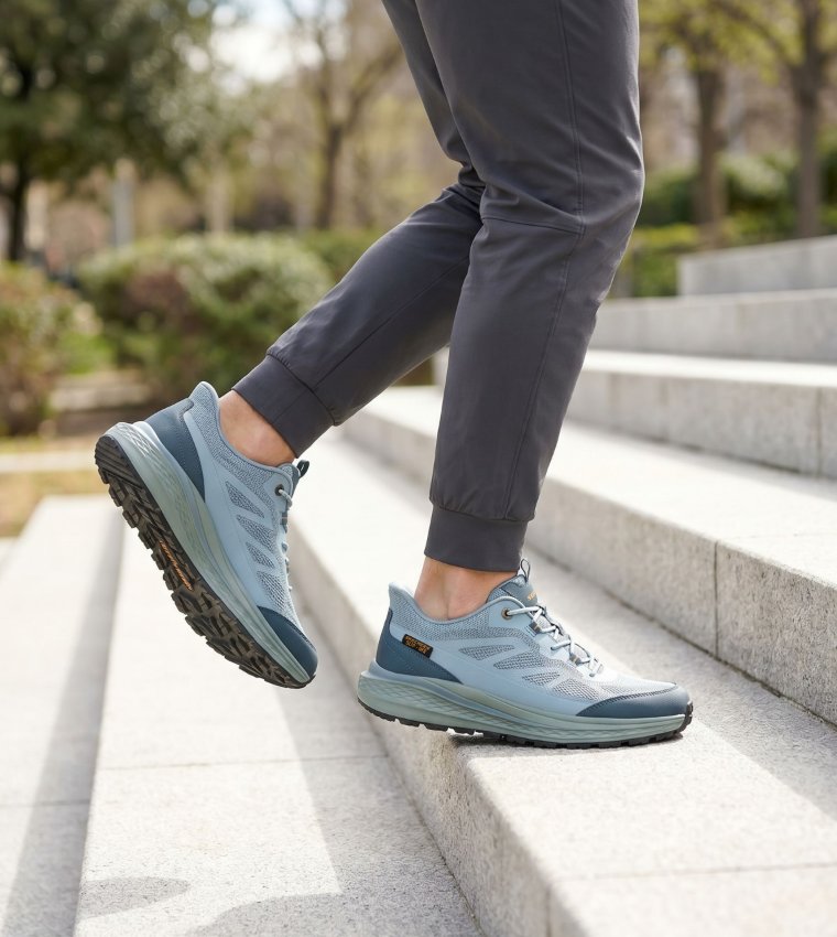 SLADE ULTRA Runner Sneakers
