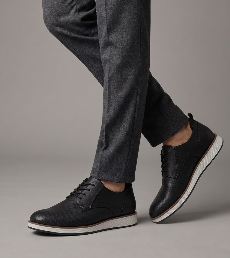 POIRIER Round Toe Lace-Up Shoes