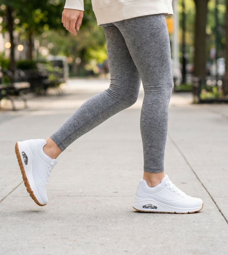 Uno Sneakers-White