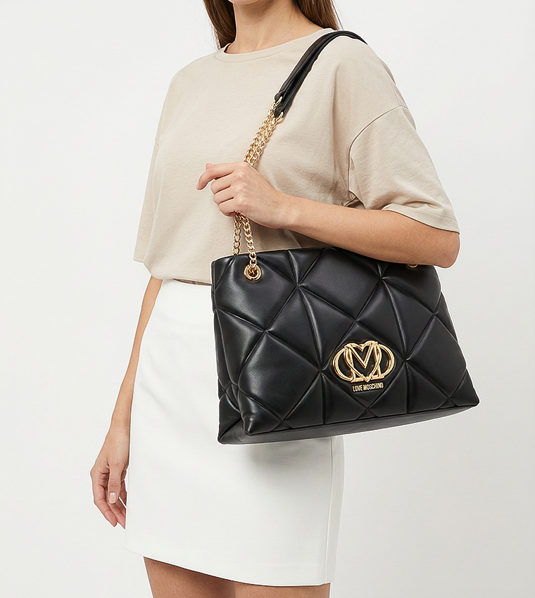 شنطة كتف مبطنة بشعار