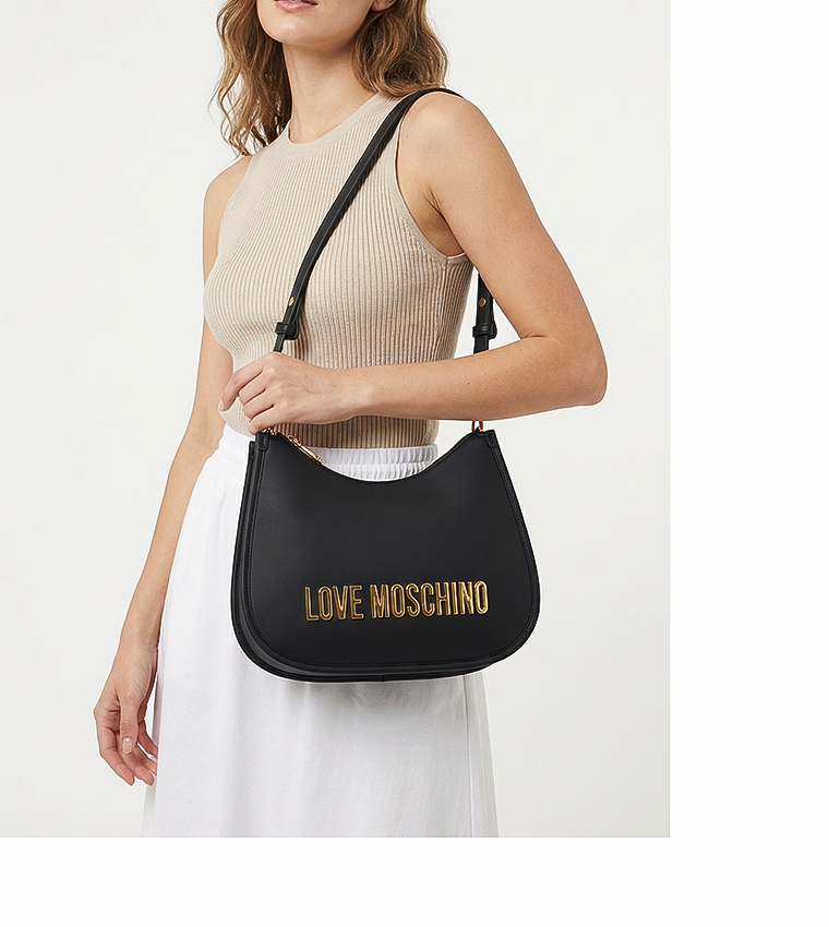 شنطة كتف بشعار