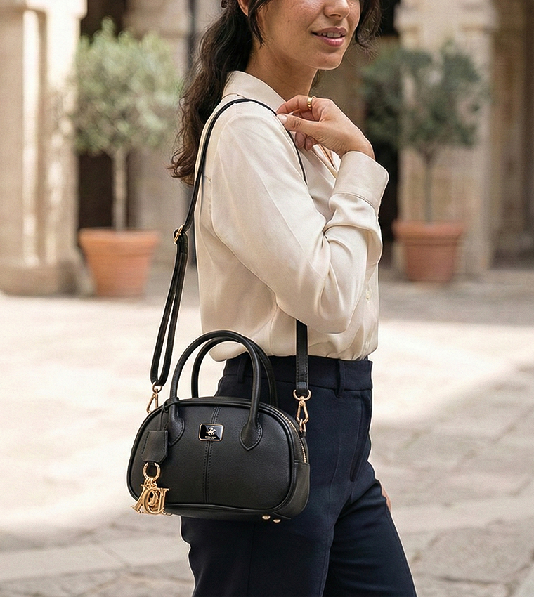 شنطة ساتشل بنقشة وتعليقة 