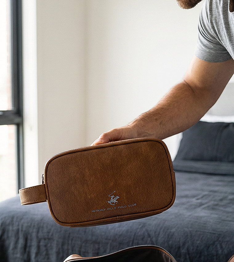 Logo Detail Zippered Toiletry Bag